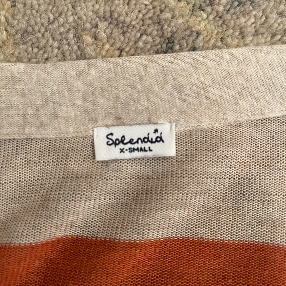 Long sleeve top front open - Picture 4 of 5